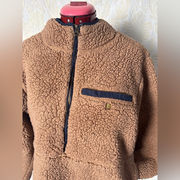 O'Neill Tan Sherpa Jacket with Navy Trim - Picture 2 of 6